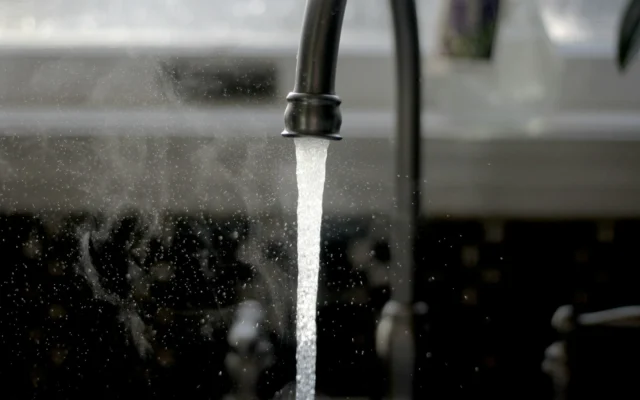 Removing Hard Water Stains & Limescale in Singapore