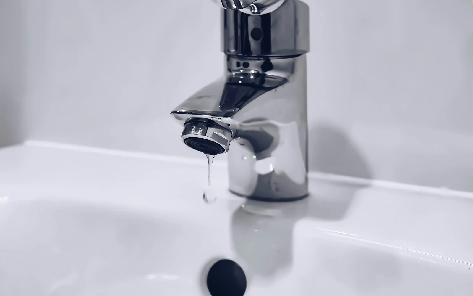 How to fix a leaking or dripping tap