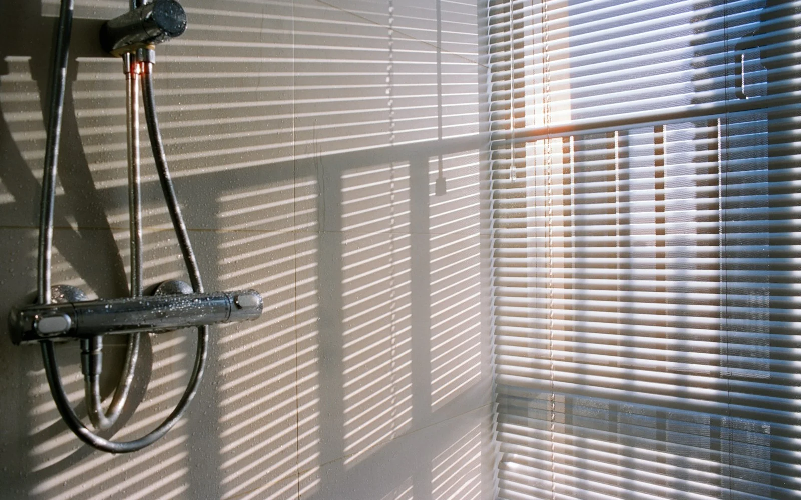 Storage vs Instant Water Heater in Singapore