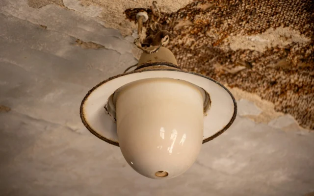 Ceiling Water Stain Repair in Singapore